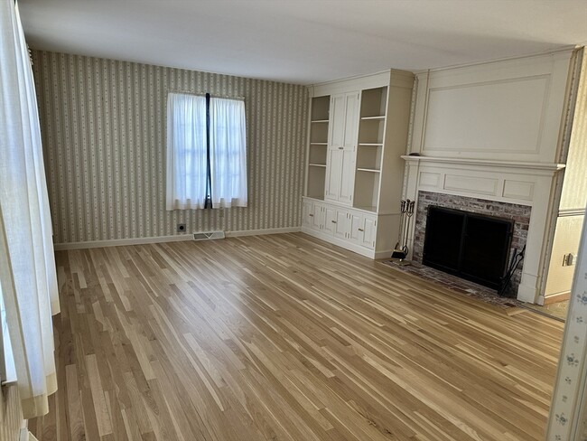 Building Photo - 177 Orchard St