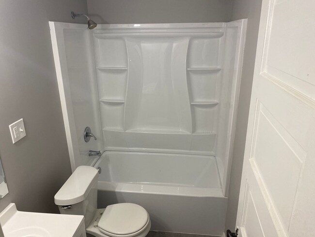 Building Photo - 176 7th St NW