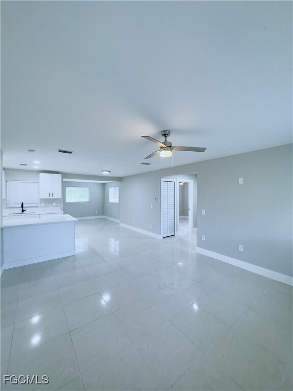Building Photo - 4432 E Riverside Dr