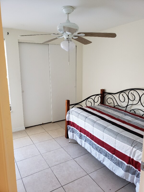 Building Photo - 4903 Catalina Dr