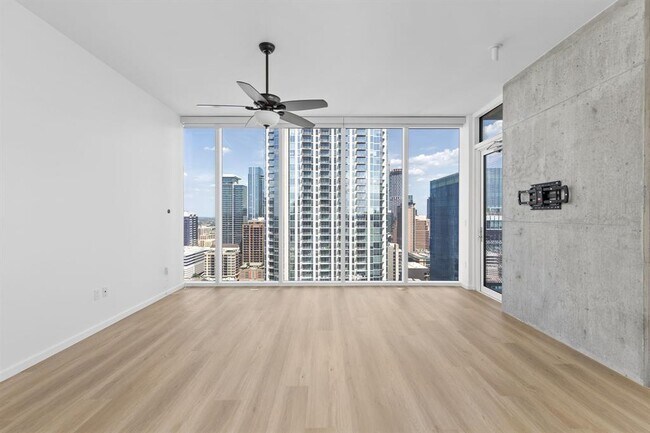 Building Photo - 301 West Ave