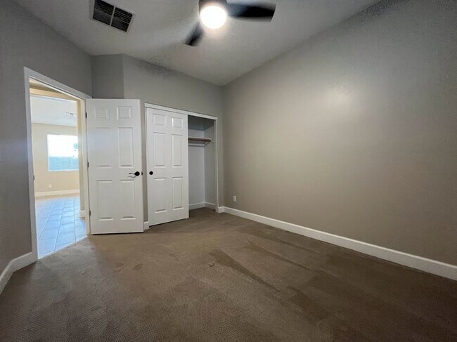 Building Photo - Cozy Cul De Sac house FOR RENT in a GREAT location