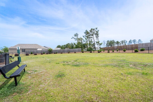 Building Photo - 1049 Burled Oak Rdg Lp SE