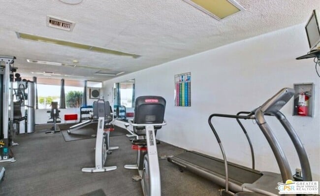 Building Photo - 69490 Parkside Dr