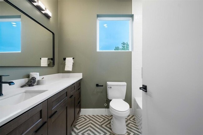 Building Photo - 4513 S 3rd St