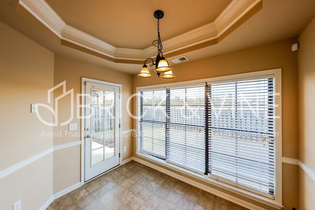 Building Photo - 6101 Cathwick Dr