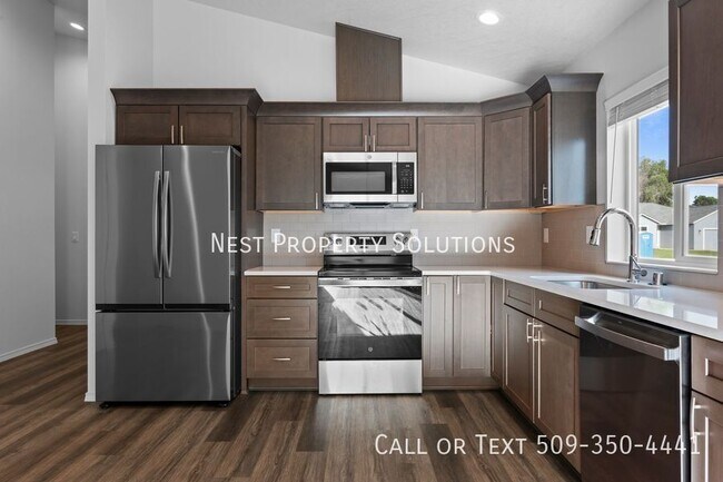 Building Photo - 434 N Washington St