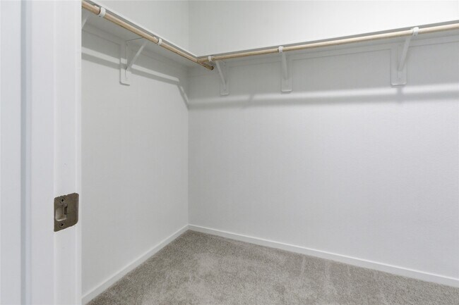 Building Photo - 28731 Bottom Grass Trl