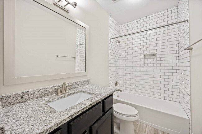 Building Photo - 6723 Sussex Manor St