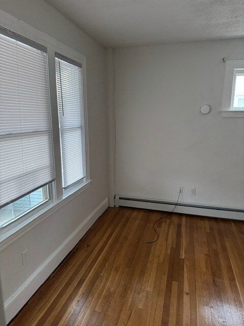 Building Photo - 109 Irving St