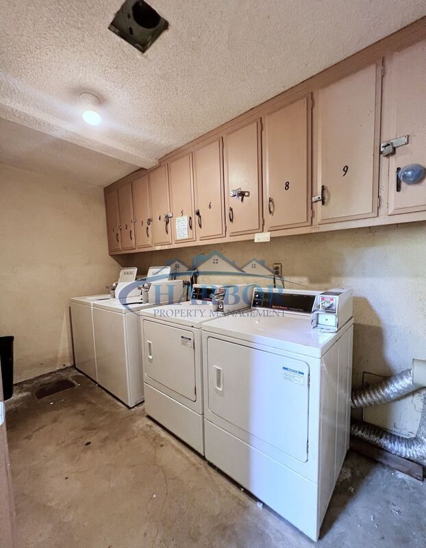 Building Photo - 822 S Leland St