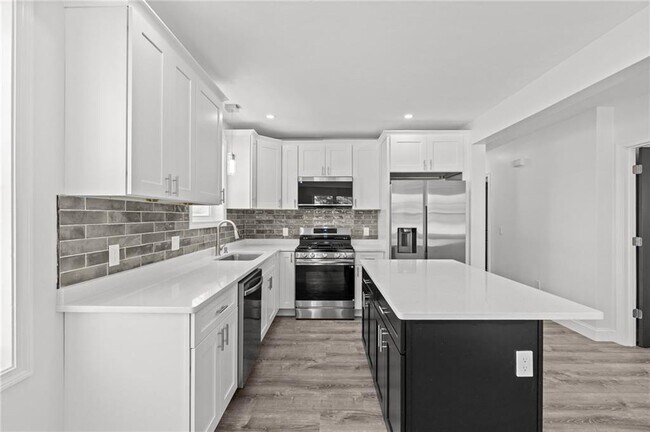 Building Photo - 29 Stansbury St