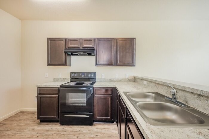 Building Photo - 4915 War Horse Dr