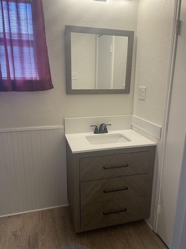 Building Photo - 3319 Sherwood Ln