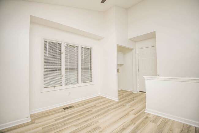 Building Photo - 106 Oohleeno Way