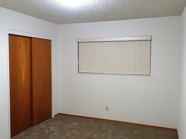 Building Photo - single family home