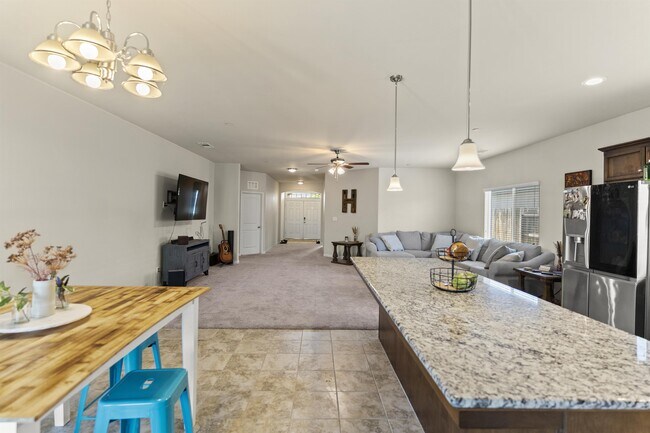 Building Photo - 9408 Citrus Creek Dr