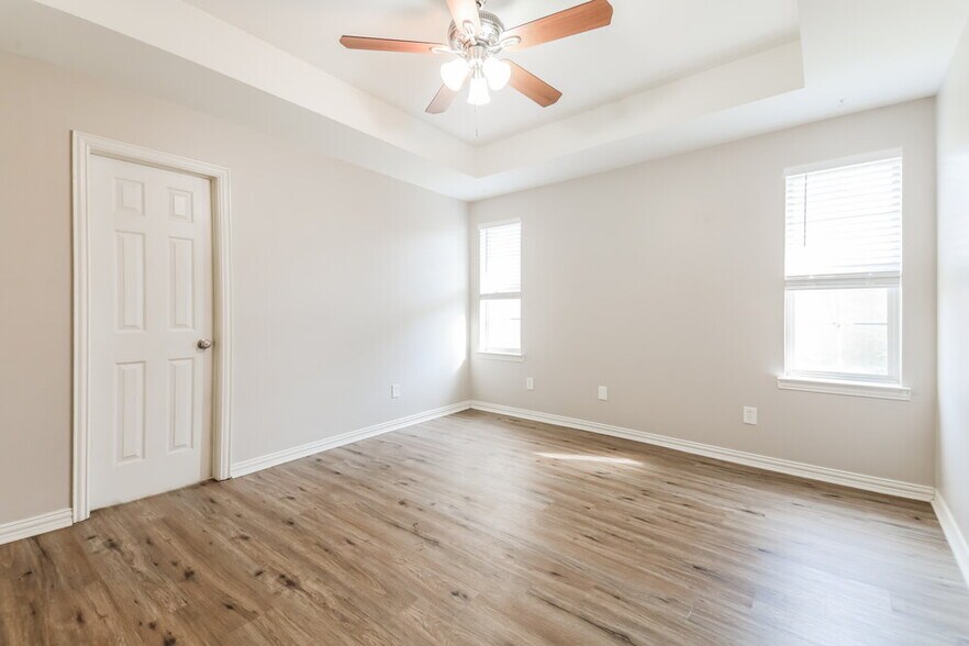 Building Photo - 211 Brookhaven Cir