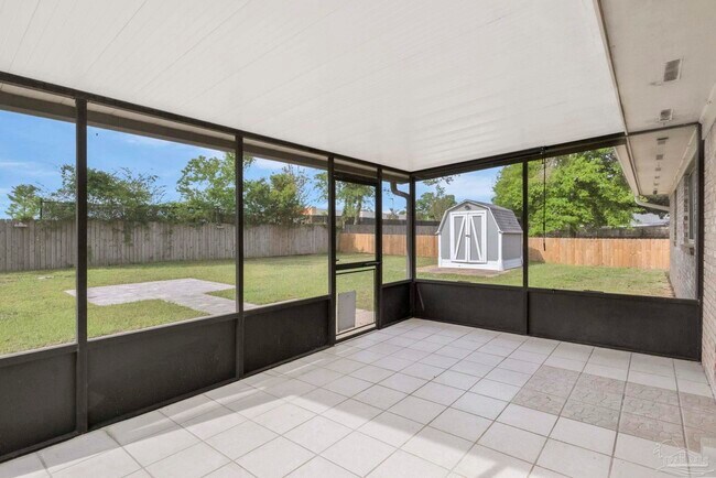 Building Photo - 2325 Merle Cir