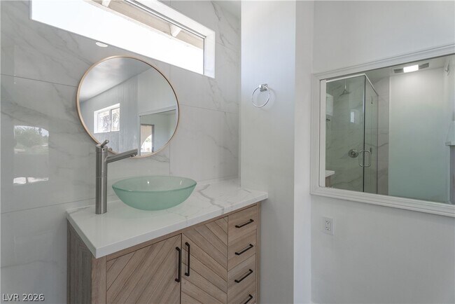 Building Photo - 2298 Golden Arrow Dr