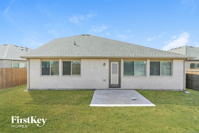 Building Photo - 1110 Sheldon Dr