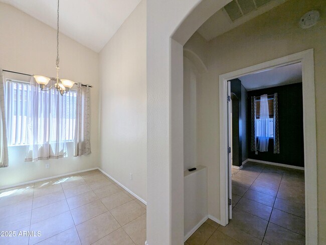 Building Photo - 3731 W St Kateri Dr