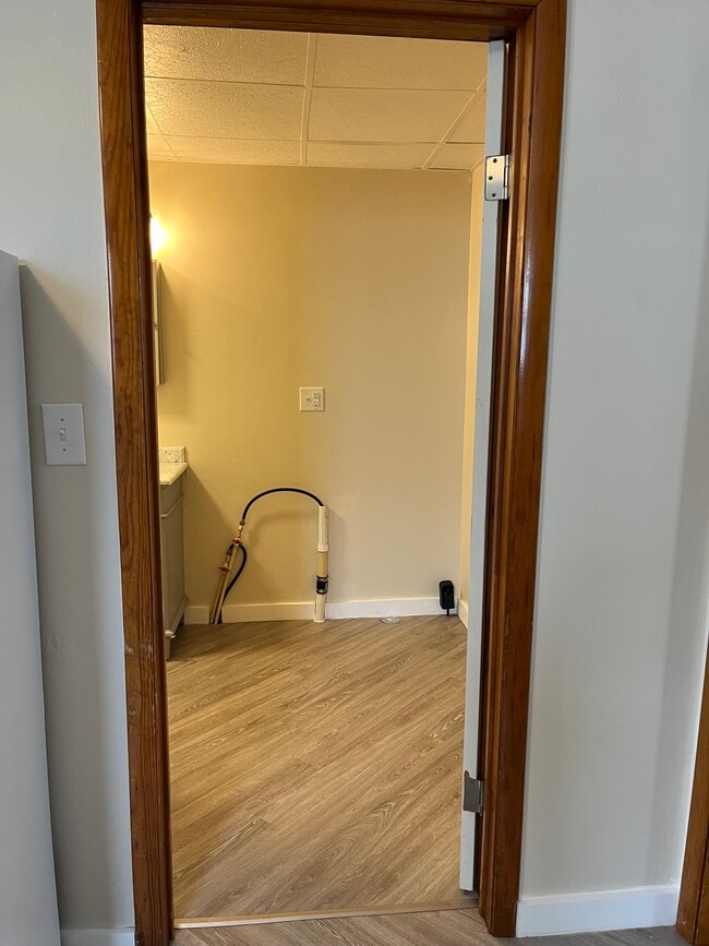 Laundry Hook-up - 204 New Boston St