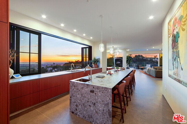 Building Photo - 2020 Cyprean Dr