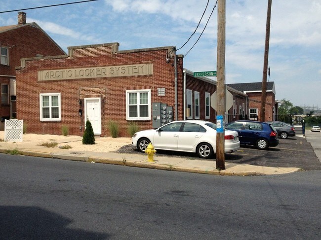 Building Photo - 275 Jefferson Ave