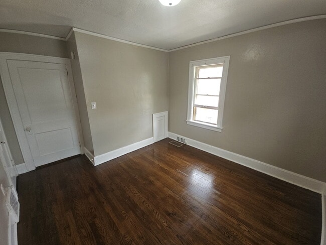 Building Photo - 1313 Evelyn St