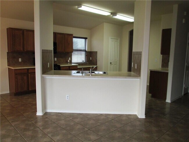 Building Photo - 12720 Waynespur Ln