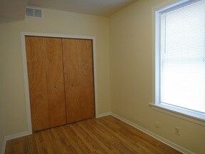 Building Photo - 2859 N Austin Ave
