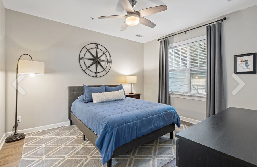 Building Photo - 2310 Elliott Ave