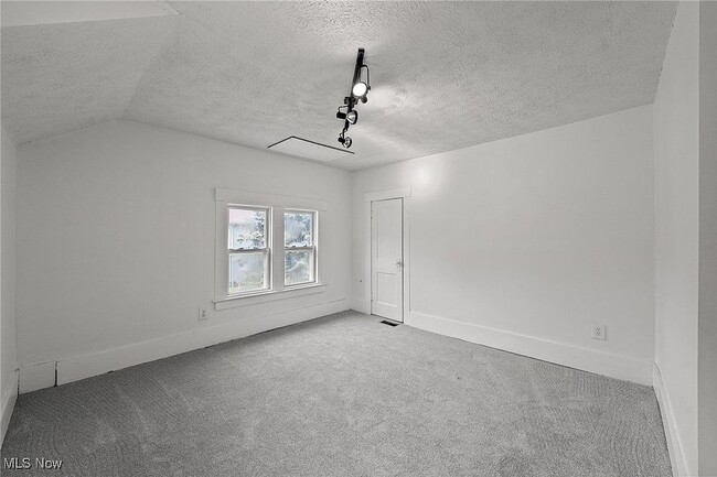 Building Photo - 1575 Artemis Dr