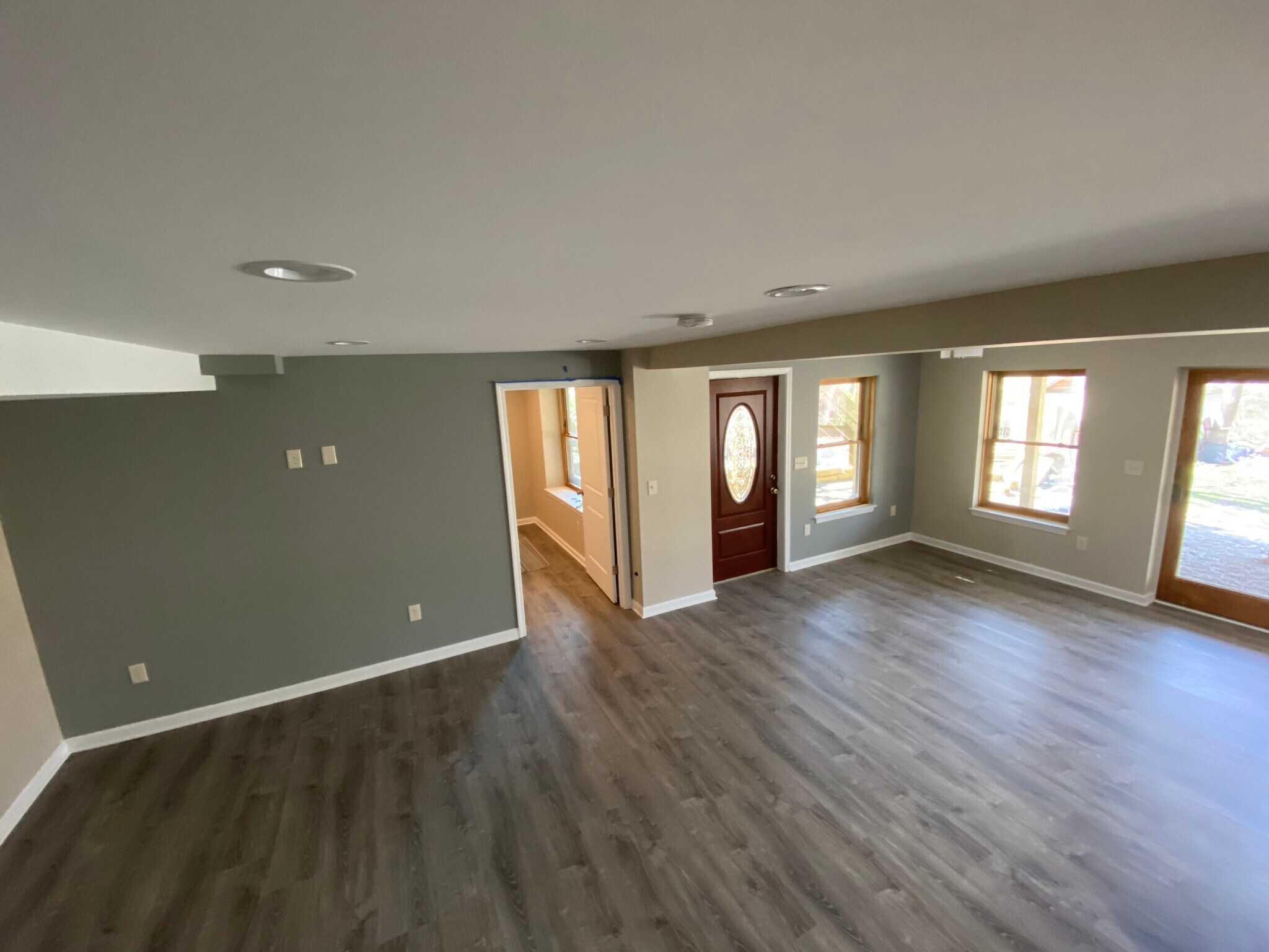 Building Photo - 1301 Jones Dr