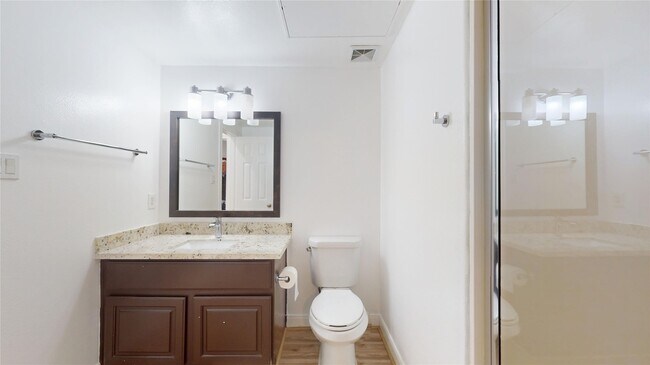 Building Photo - 328 Malone St