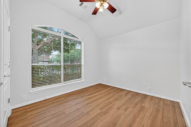 Building Photo - 5518 Elderberry Arbor