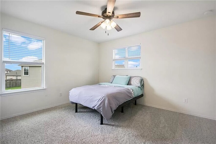Building Photo - 7925 Arezzo Dr