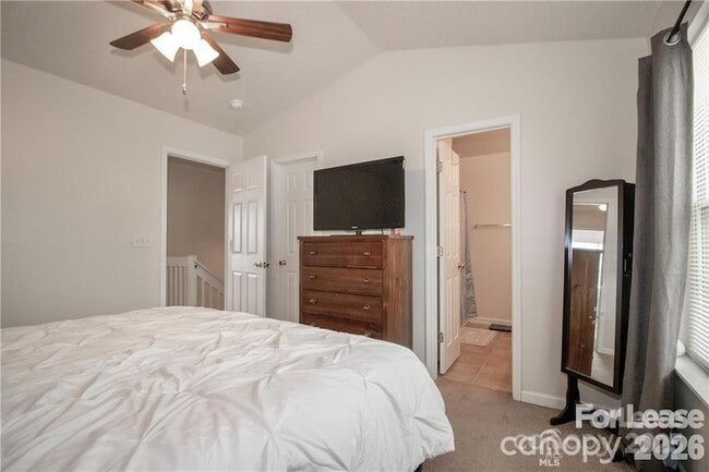 Building Photo - 137 Lynch Cir