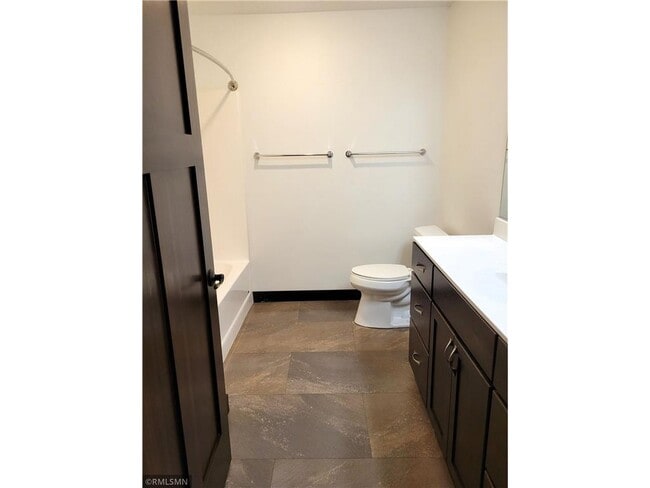 Building Photo - 1929 Cypress Ct