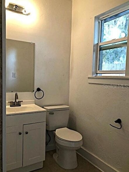 Building Photo - 1401 E Alfred St