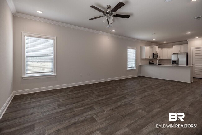 Building Photo - 32444 Revere Dr
