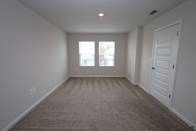 Building Photo - 6042 Bemiss Towns Dr