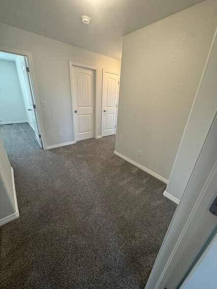 Building Photo - 7836 Braxton Dr