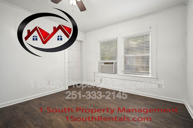 Building Photo - 660 Summerville St