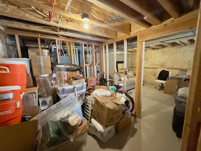 Building Photo - 1023 N Ledger Dr