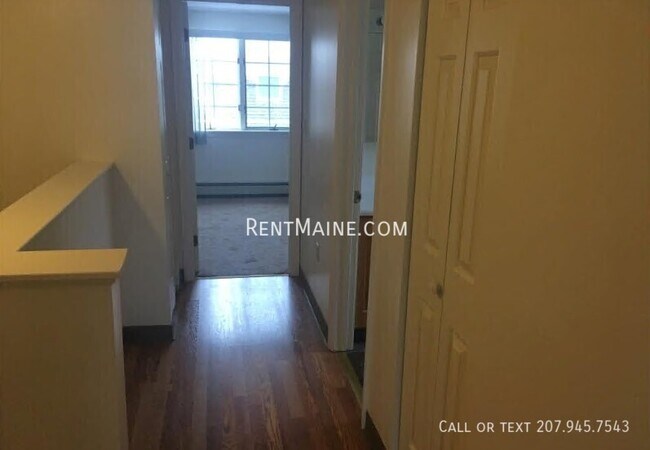 Building Photo - 307 Garland St