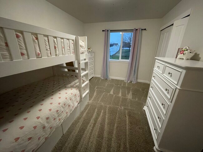 Building Photo - 1703 N Lea St