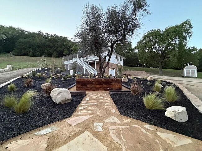 Building Photo - Beautiful 2 Bed 2 Bath Home Available NOW!!!
