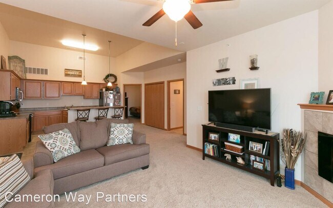 Building Photo - 1620 Lincoln Dr